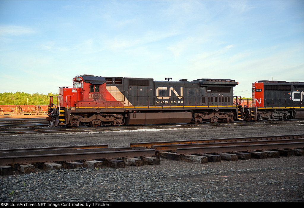 CN 2039